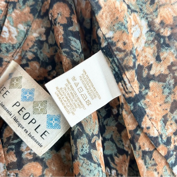 Free People Brown‎ Tan Buttoned Notched Collar Blouse - Picture 8 of 8